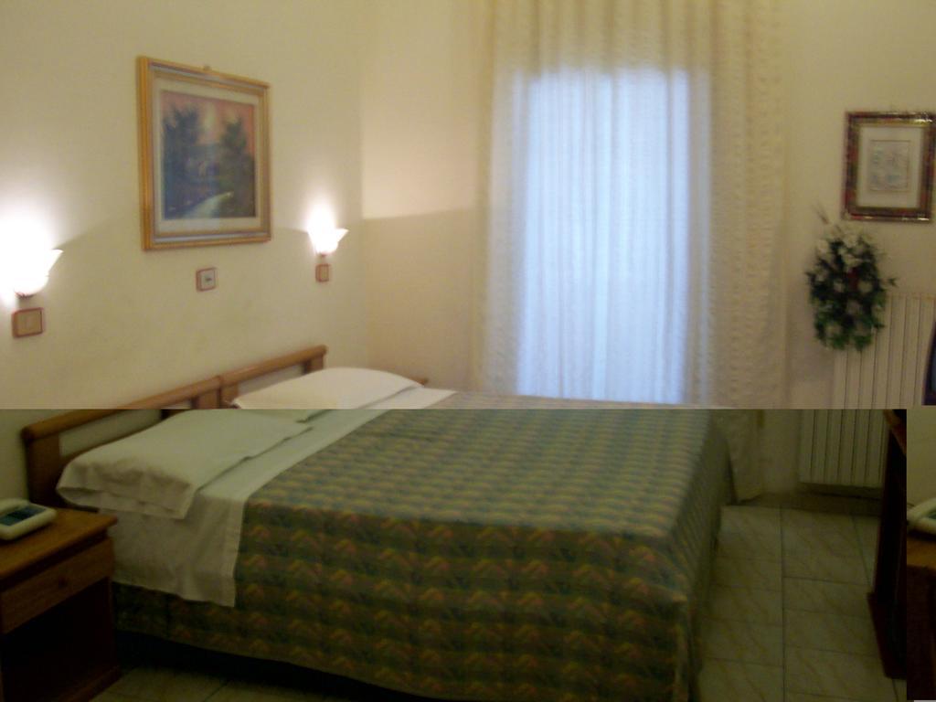 Hotel Pensione Romeo Бари Экстерьер фото
