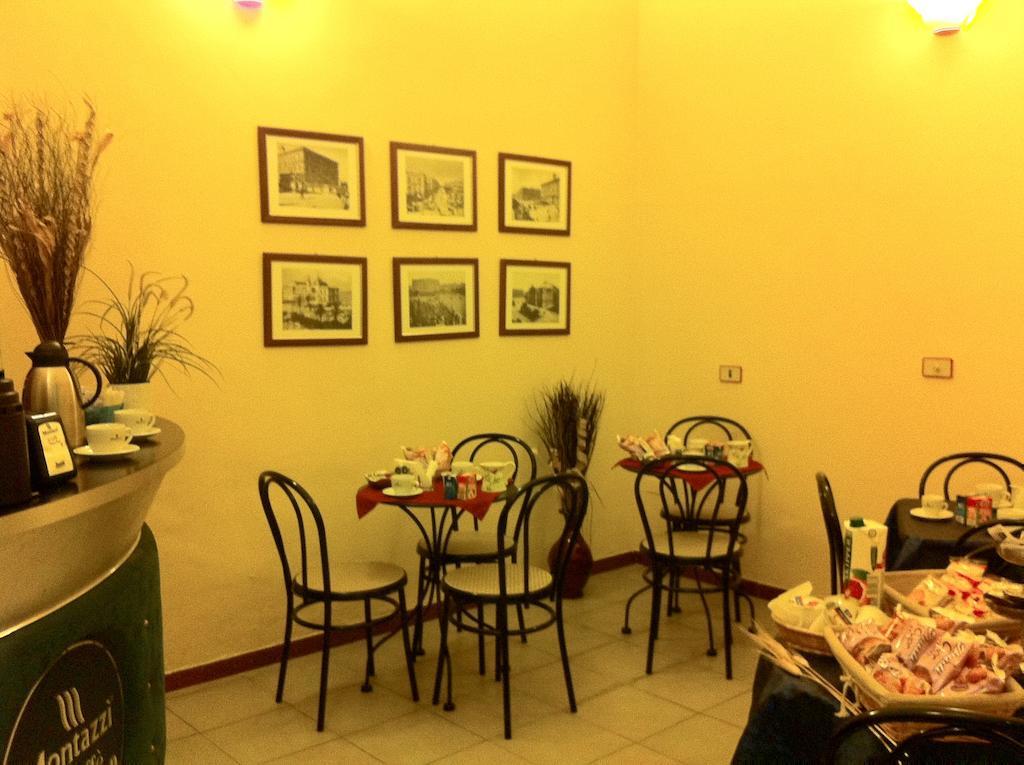 Hotel Pensione Romeo Бари Экстерьер фото